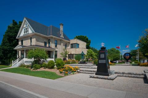 Banting House National Historic Site